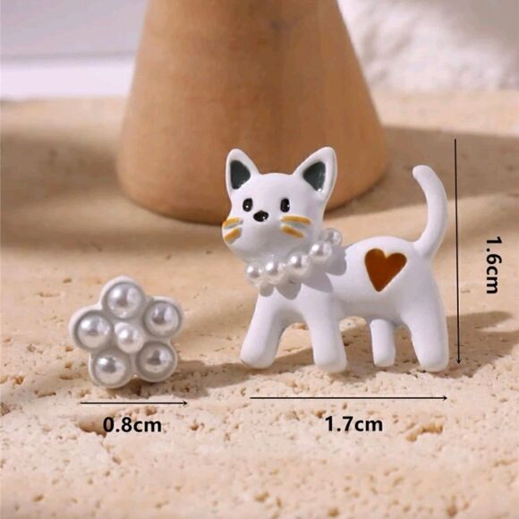 Flower Faux Pearl Stud Earrings Cat Design Earring - Picture 3 of 5